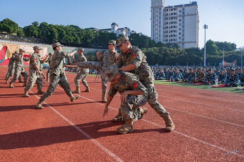 教官科目表演(星湖校区).jpg 教官科目表演(星湖校区).jpg