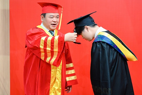 学位授予仪式2.jpg 学位授予仪式2.jpg