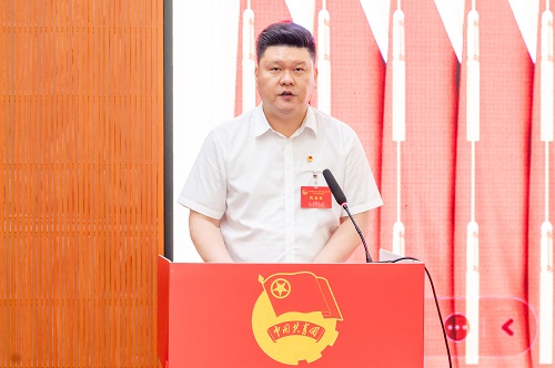 陈旭作工作报告.jpg 陈旭作工作报告.jpg