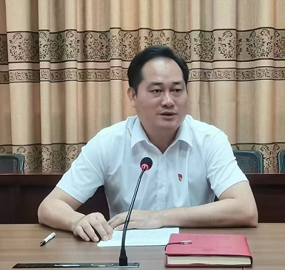 卢景值作廉政专题讲话.jpg 卢景值作廉政专题讲话.jpg